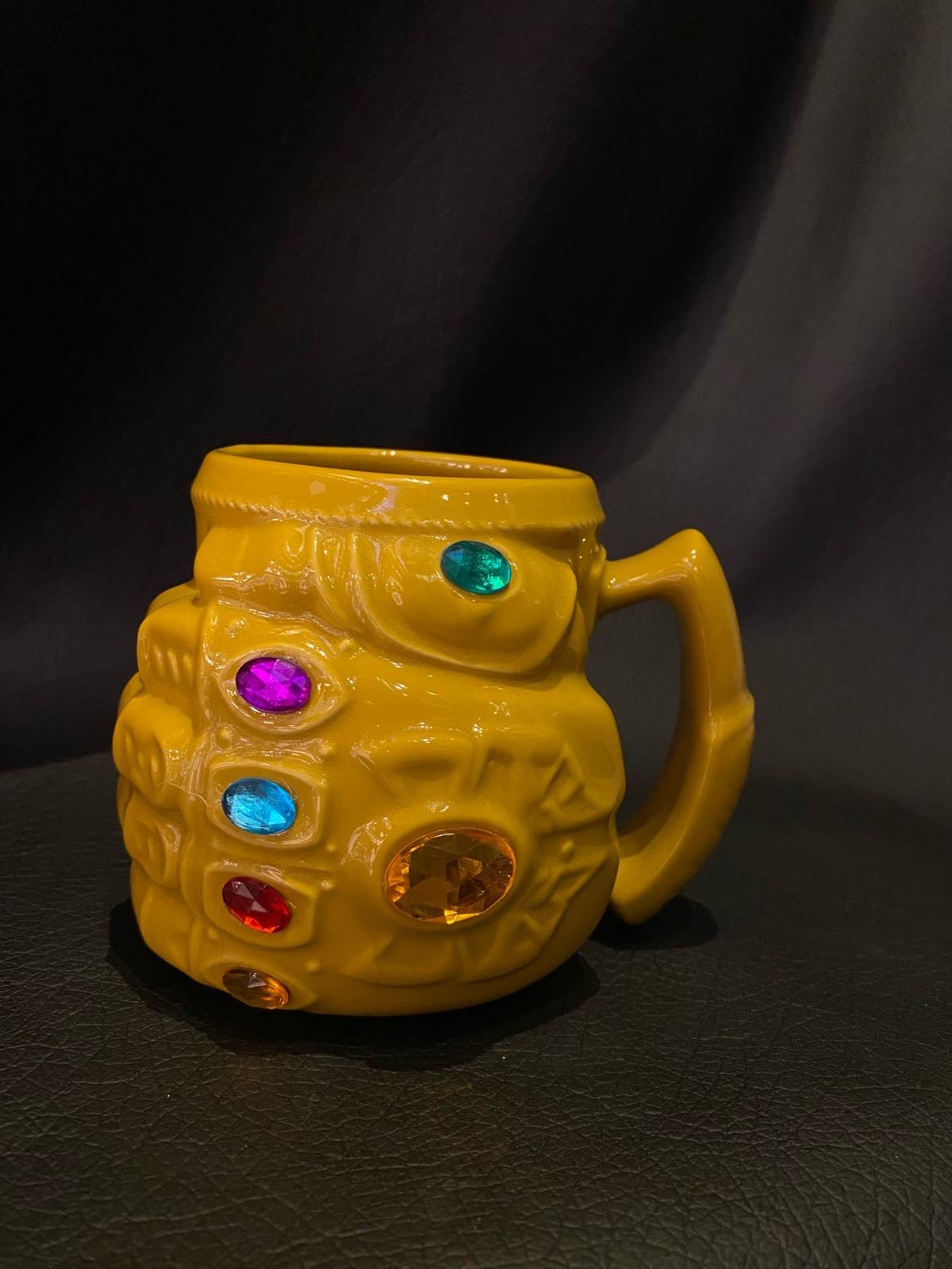 Thanos Eldiveni 3D Kupa 