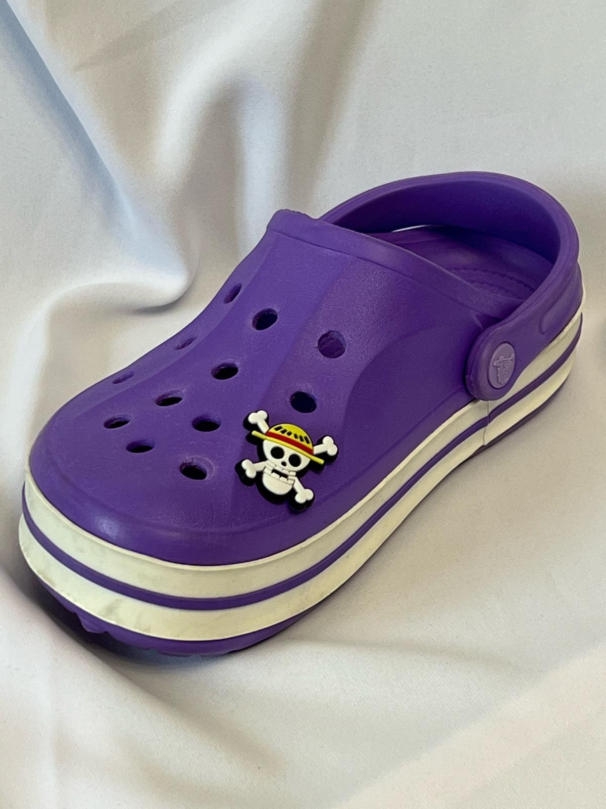 One Piece Crocs Pin 
